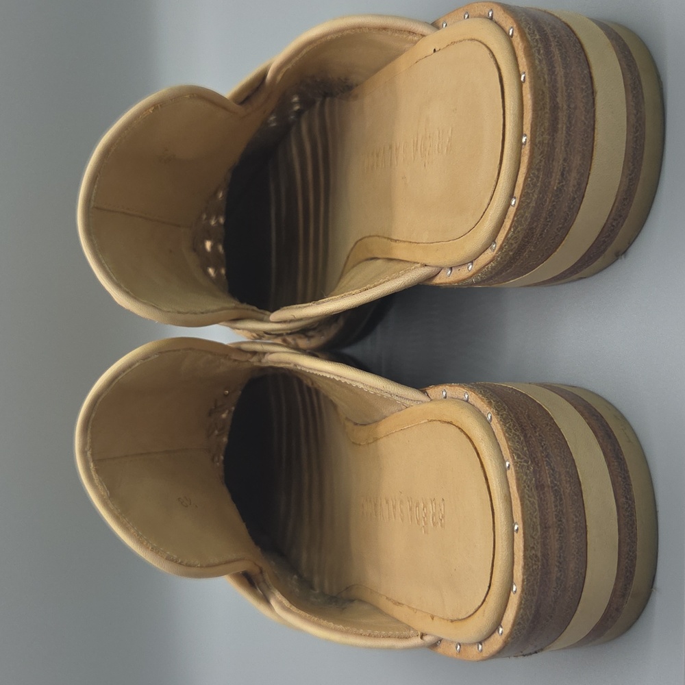 Freda Salvador Keen Mule Woven Tan Slip-On - Picture 4 of 16